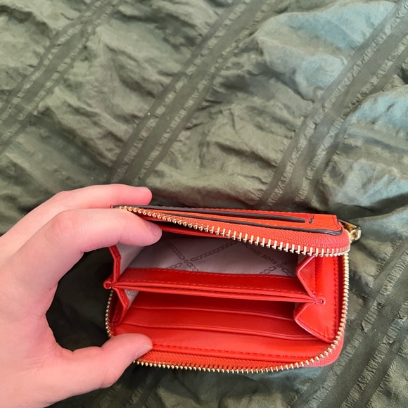 Michael Kors Small Wallet - Picture 5 of 5